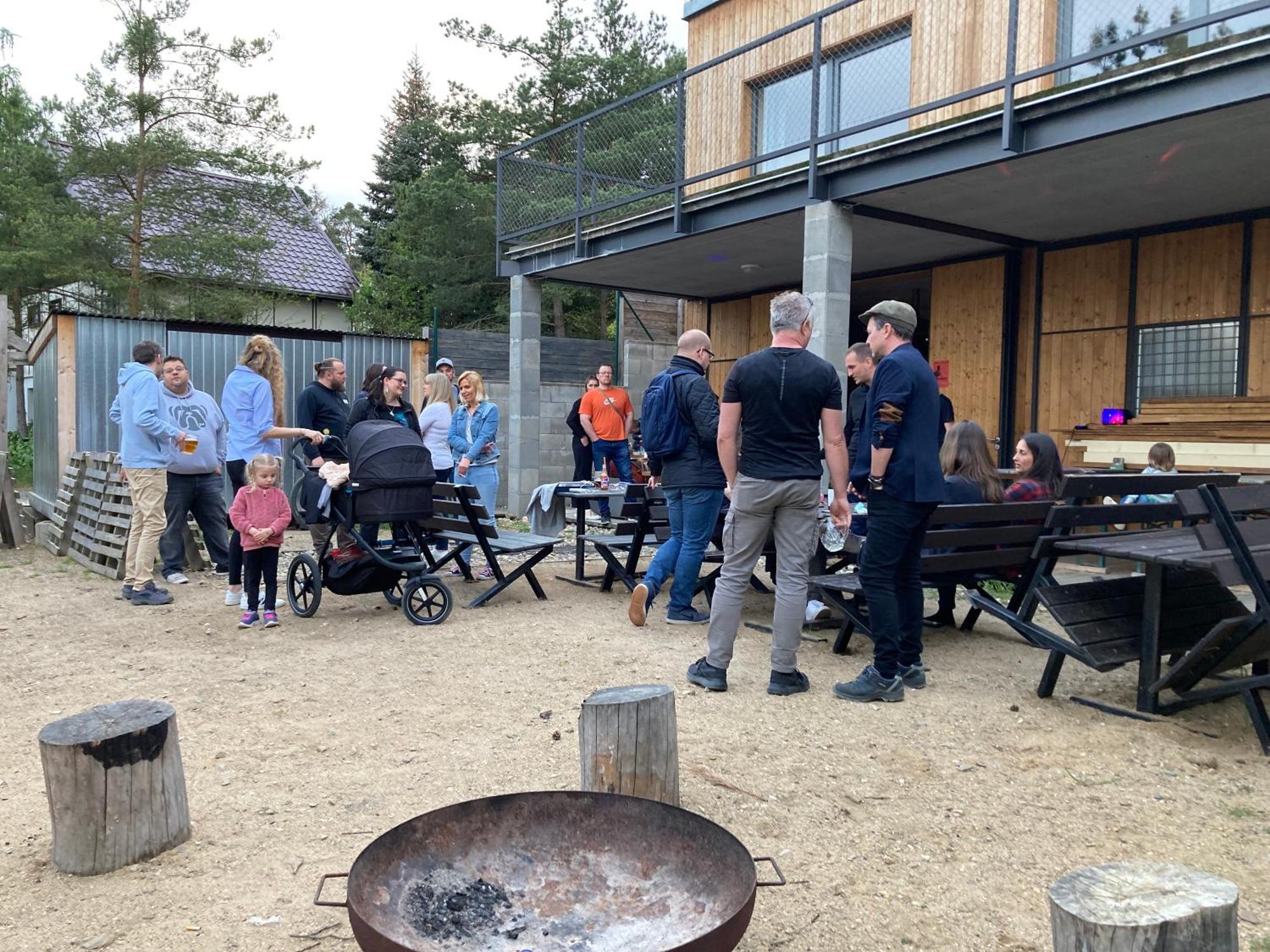Kuk Racice Lägenhet Exteriör bild