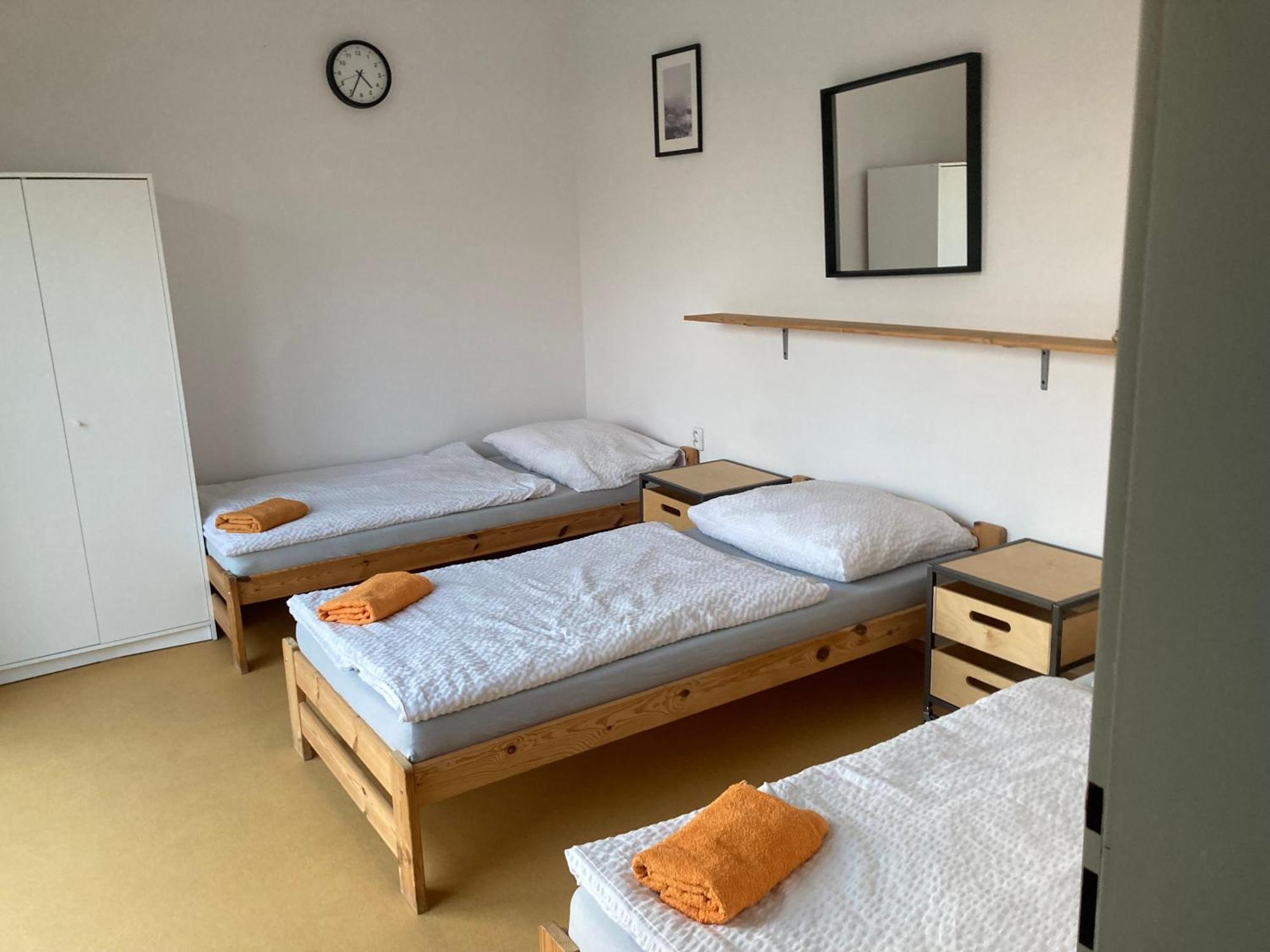 Kuk Racice Lägenhet Exteriör bild